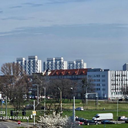Harry'S Apartment/Centrum/Parking Wroclaw Exterior photo